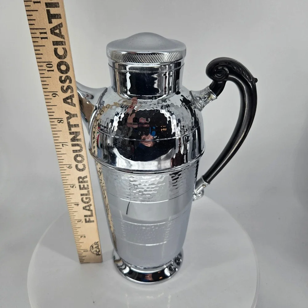 Vintage Farber Bros Krome Kraft Cocktail Shaker Hammered‎ Chrome Bakelite Handle